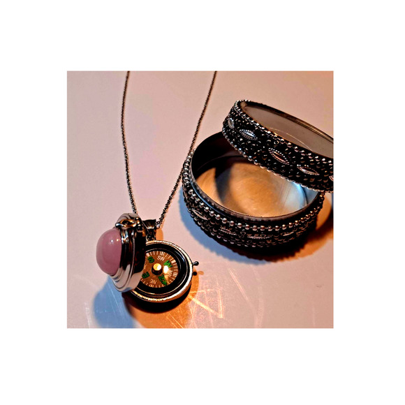 STEAMPUNK FABULOUS! Galilea Rose Quartz Compass Stainless locket - Picture 5 of 10